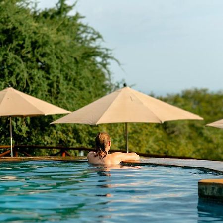 Escarpment Luxury Lodge Manyara Mto wa Mbu Bagian luar foto