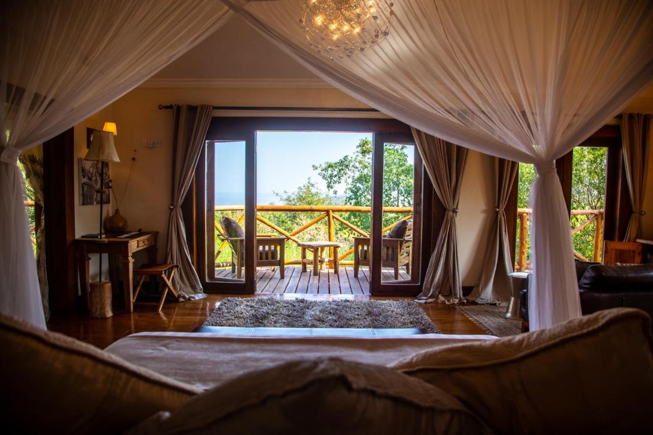 Escarpment Luxury Lodge Manyara Mto wa Mbu Bagian luar foto