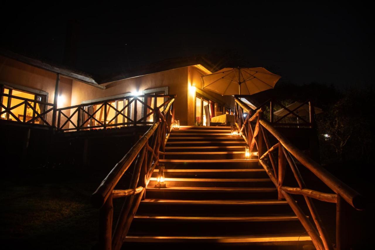 Escarpment Luxury Lodge Manyara Mto wa Mbu Bagian luar foto