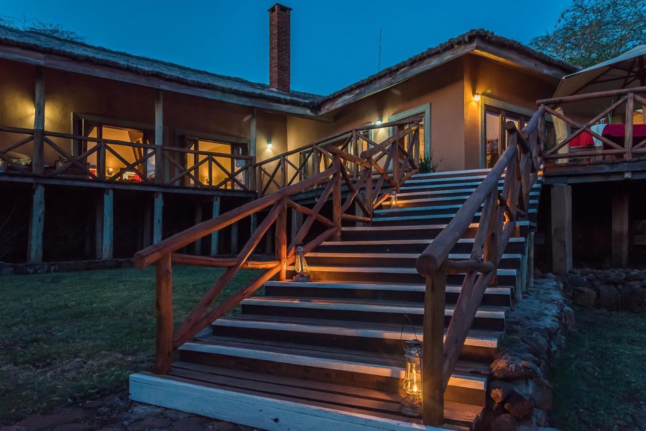 Escarpment Luxury Lodge Manyara Mto wa Mbu Bagian luar foto