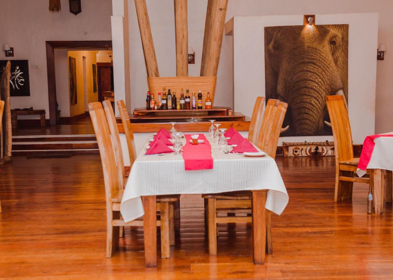 Escarpment Luxury Lodge Manyara Mto wa Mbu Bagian luar foto