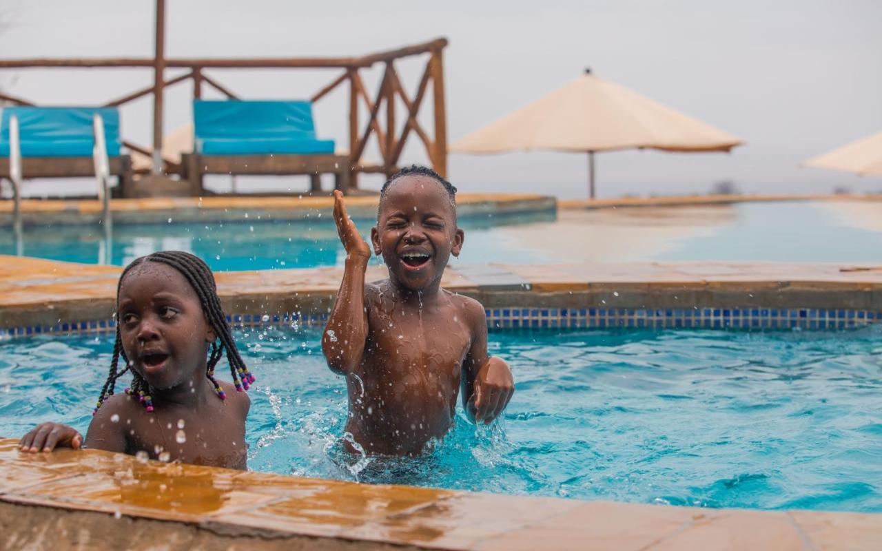 Escarpment Luxury Lodge Manyara Mto wa Mbu Bagian luar foto