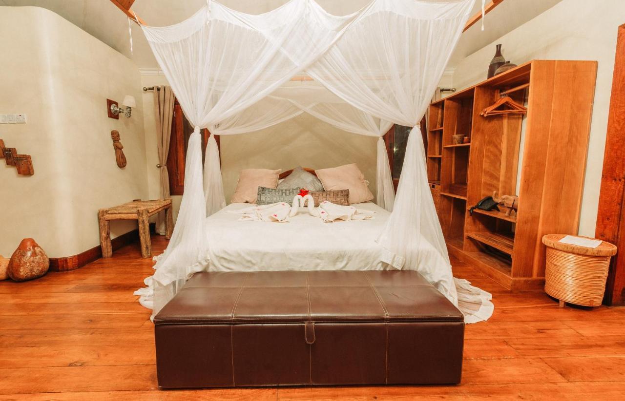 Escarpment Luxury Lodge Manyara Mto wa Mbu Bagian luar foto