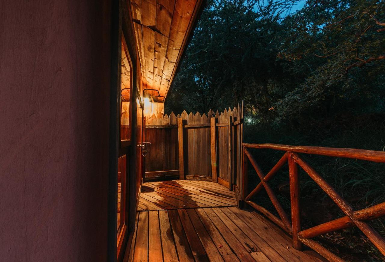 Escarpment Luxury Lodge Manyara Mto wa Mbu Bagian luar foto