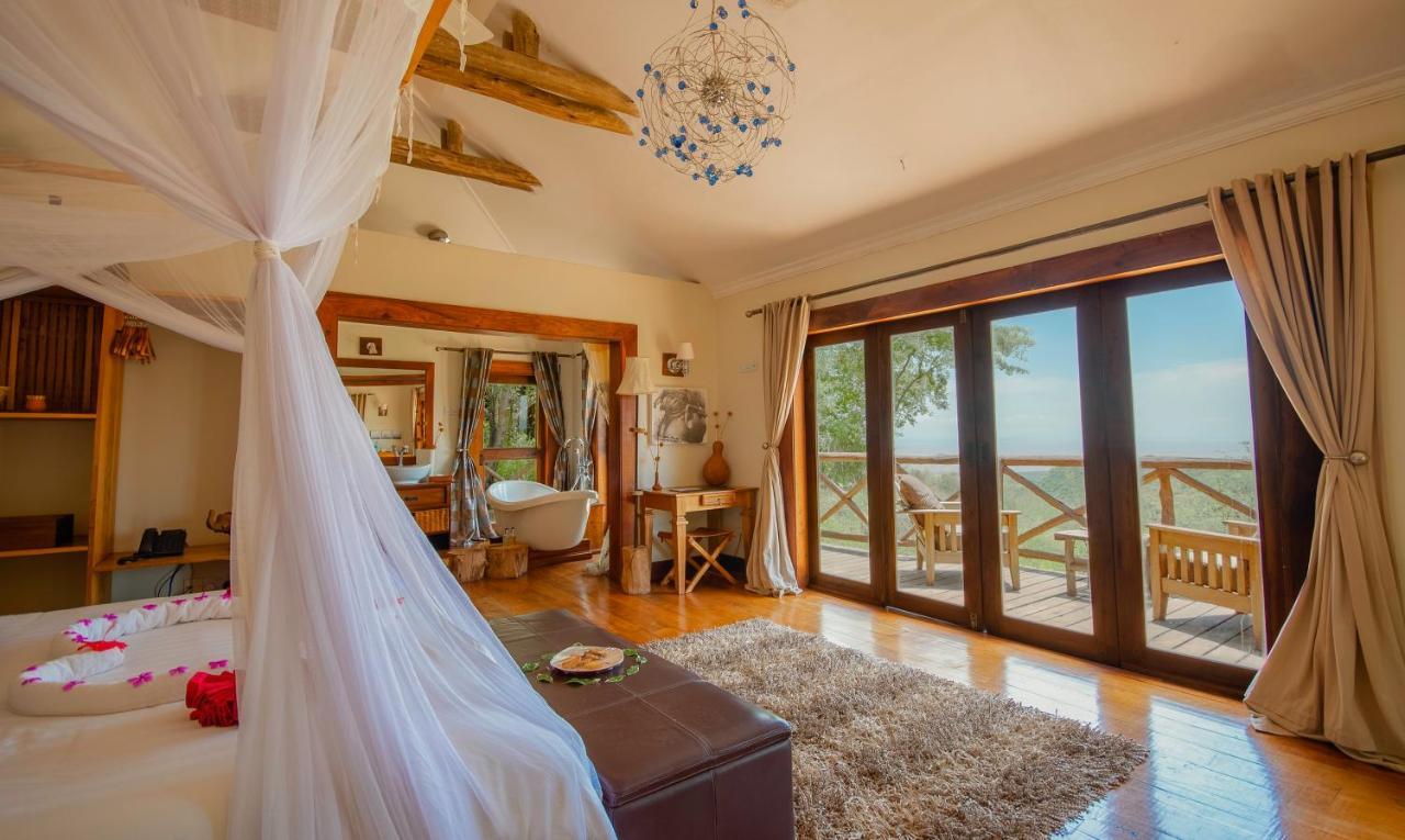 Escarpment Luxury Lodge Manyara Mto wa Mbu Bagian luar foto